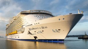 Harmony-of-the-Seas-legnagyobb-utasszallito-hajoja-hajozashu