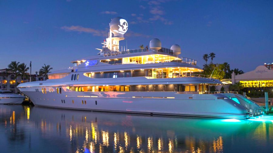 Yachts Miami hajókiállítás Top 10 luxusjacht
