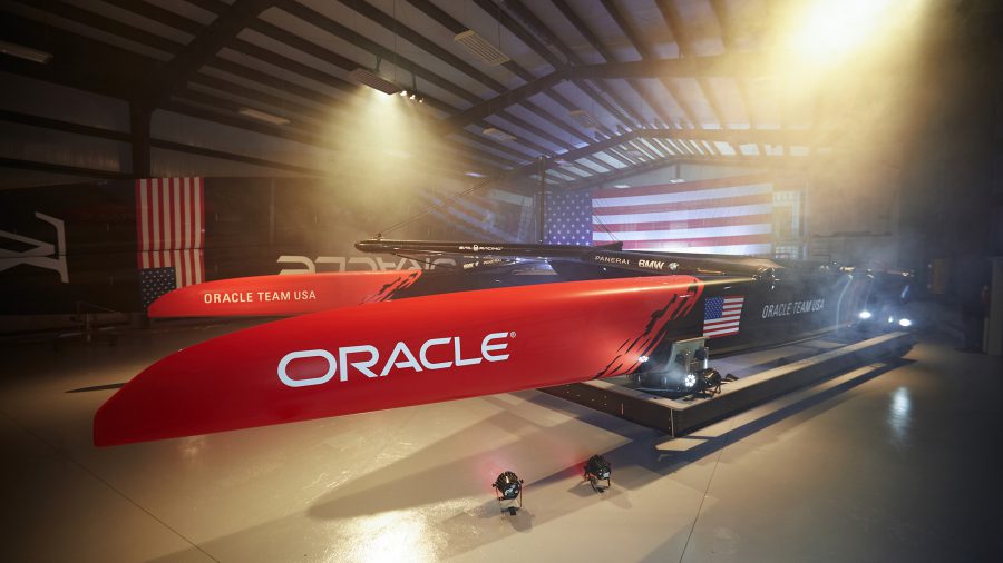 Bemutatta az Oracle Team USA a 2017-es hajóját