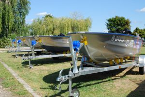 Mohosz-Halorzest-Tamogato-Beszerzes-Motorcsonak-Vasarlas-Linder-Fishing-Suzuki-HAJOAZSHU