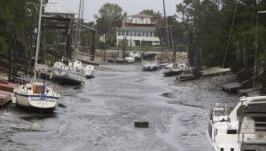 Irma-Hurricane-Hurrikan-Miami-Florida-Yacht-Boat-Ship-Port-Marina-Harbor-HAJOZASHU