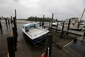 Irma-Hurricane-Hurrikan-Miami-Florida-Yacht-Boat-Ship-Port-Marina-Harbor-HAJOZASHU