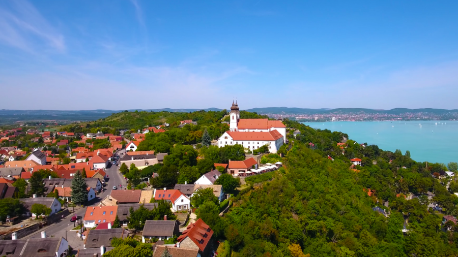 Lenyűgöző videó a Balatonról és környékéről