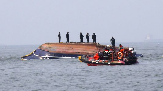 13 halott, tartályhajó ütközött halászhajóval