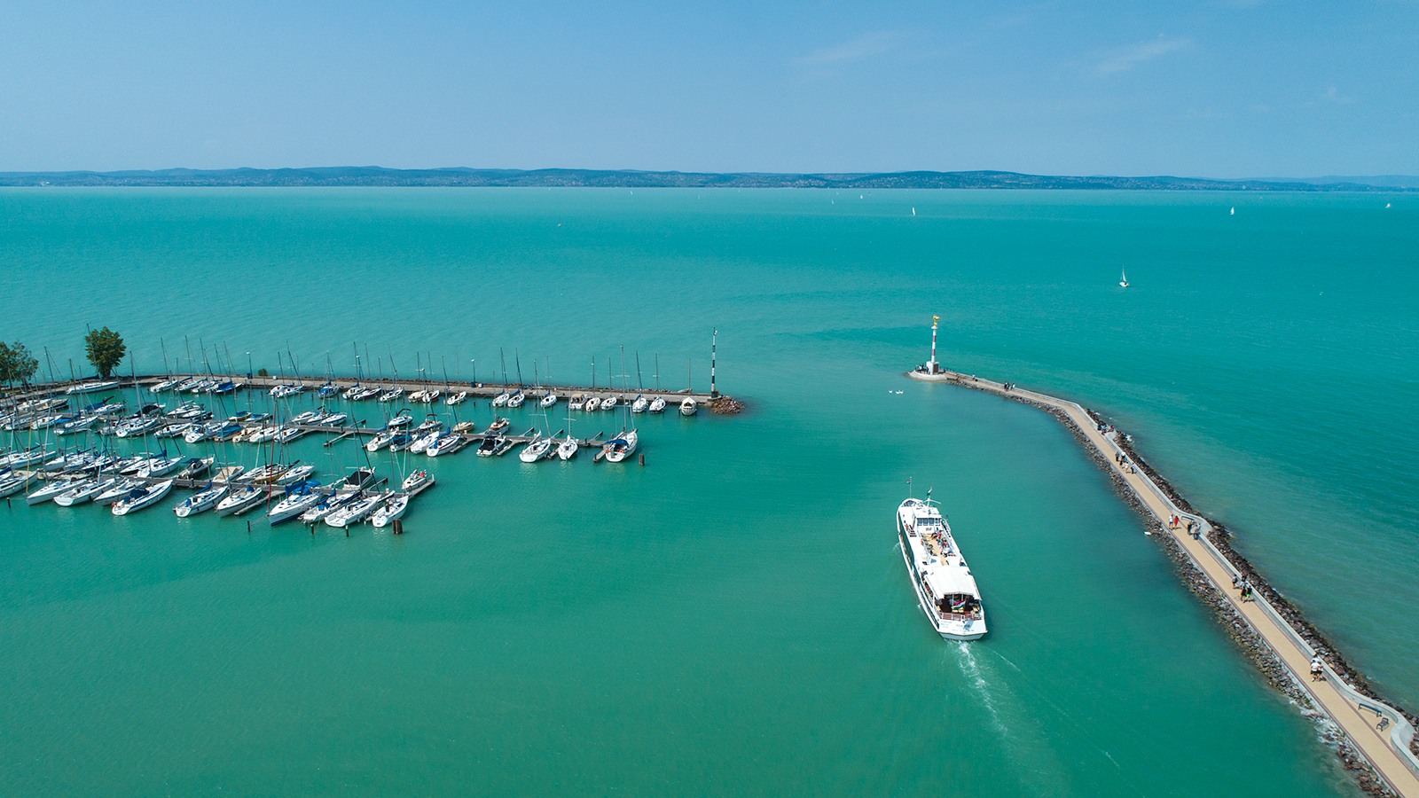 Balatoni-Hajozasi-Zrt-2017-beszamolo-nyereseg-Siofok-Kikoto-Hajoallomas-NemzetiRegatta-HAJOZASHU