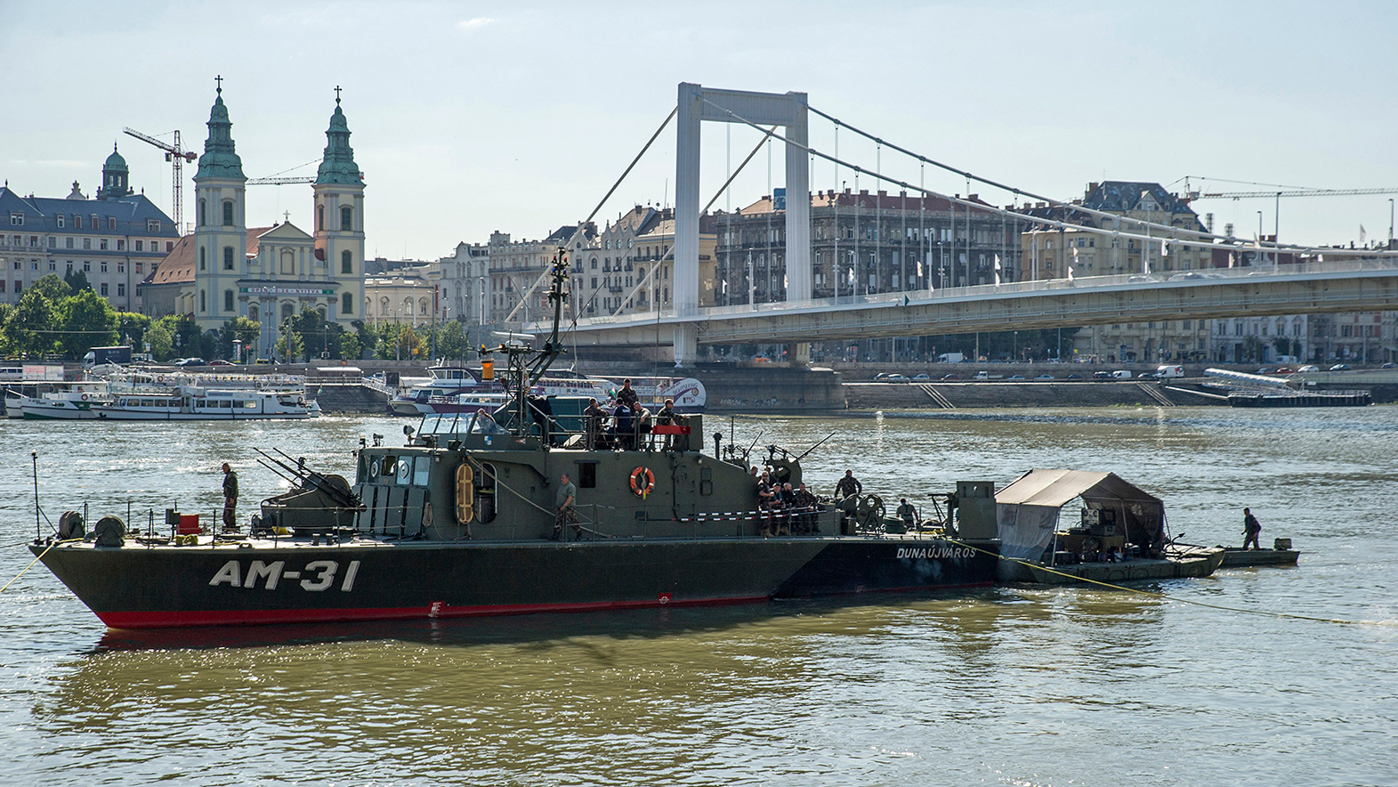 AM31-Aknamentesito-Hadihajo-Budapest-Duna-Bomba-ErzsebetHid-Daruka-Norbert-HAJOZASHU