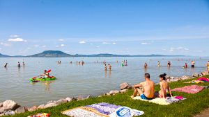 Balatoni-Strandbelep-Arak-Dijak-Strandok-2017-Csodalatos-Balaton-HAJOZASHU-2018