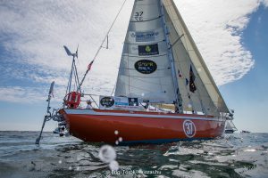 Golden-Globe-Race-2018-Sables-Dolonne-Rajt-Start-Sailing-Vitorlazas-Torok-Brigi-Kopar-Istvan-HAJOZASHU