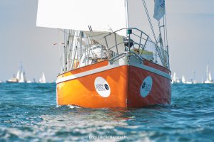 Golden-Globe-Race-2018-Sables-Dolonne-Rajt-Start-Sailing-Vitorlazas-Torok-Brigi-Kopar-Istvan-HAJOZASHU
