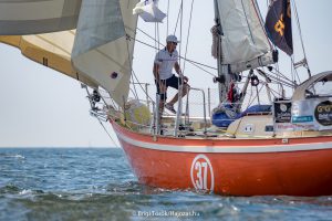 Golden-Globe-Race-2018-Sables-Dolonne-Rajt-Start-Sailing-Vitorlazas-Torok-Brigi-Kopar-Istvan-HAJOZASHU