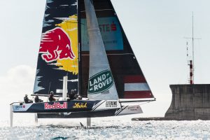 50 Kékszalag Red Bull Eselylatolgatas Roman Hagara Hans Peter Steinacher GC32 Extreme 40