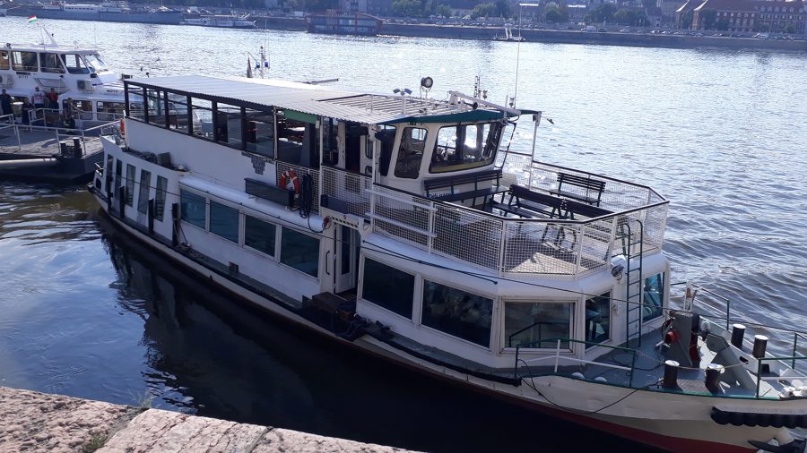 Balesetet szenvedett Budapesten egy menetrendi hajójárat