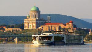 David-Balazs-Mahart-Esztergom-Nemzetkoz-Hajoallomas-Epites-HAJOZASHU