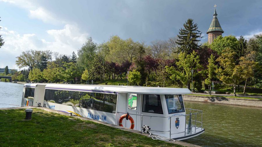 Vízi tömegközlekedés indult Temesváron, 70 forint a menetjegy