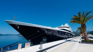 Porto Montengero Luxunyaralas Hajoutak Hajofoglalas HAJOZASHU