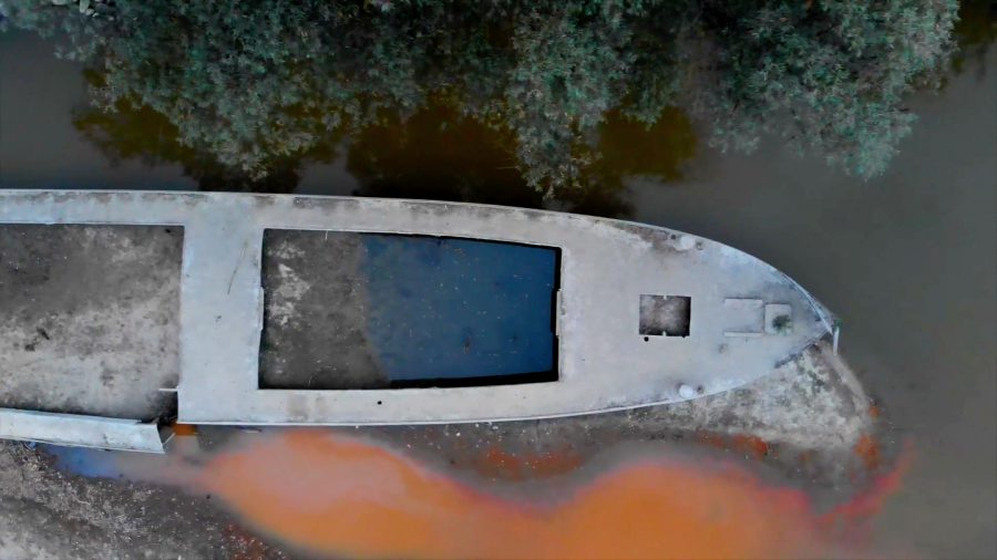 Lebilincselő drónvideó a Dunából felbukkanó hajóroncsokról