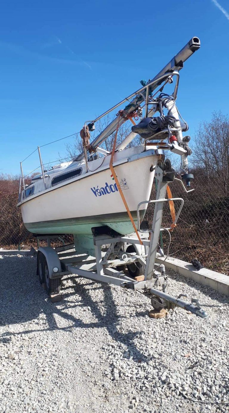 20 lábas vitorlás eladó