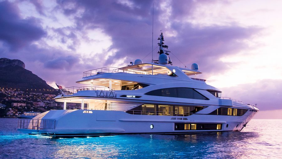 A 6 milliárdos Majesty 140 jacht lett a Fort Lauderdale-i hajókiállítás legjobbja
