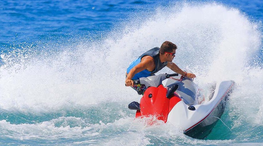 Nagy-Britanniában szaporodnak a Jet Ski bírságolások