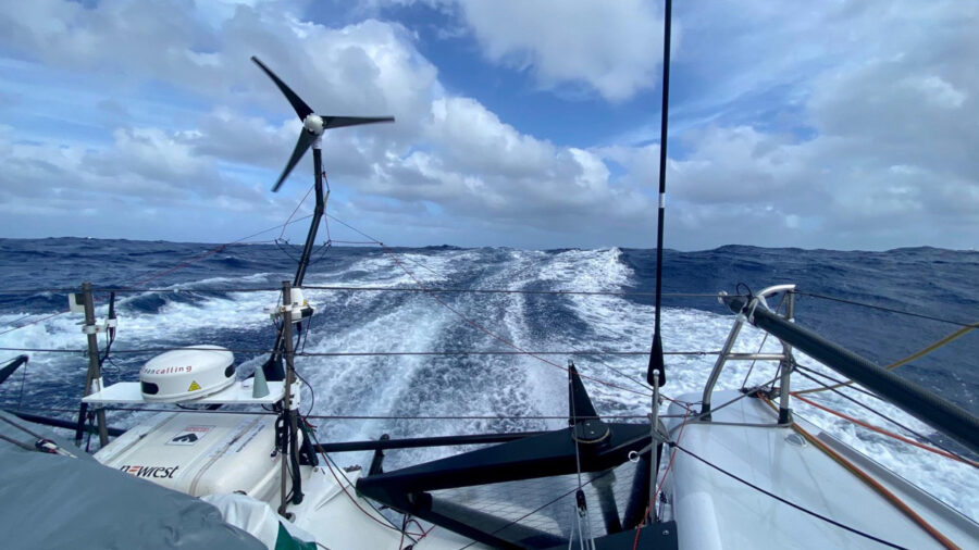 Vendée Globe: Külső segítség nélkül?