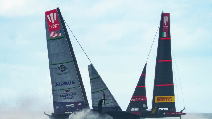 Prada Cup - Élő közvetítés az első két középdöntő futamról
