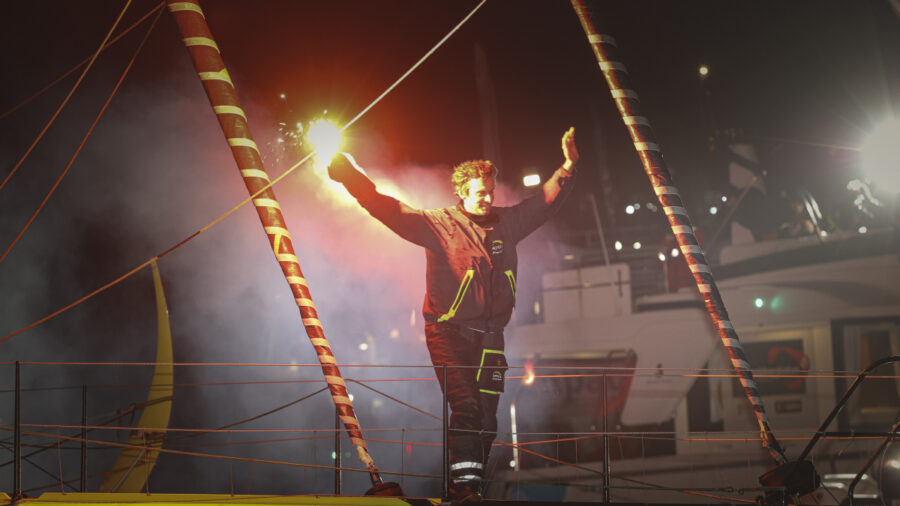 Vendée Globe befutó - élő közvetítés - Dalin már a célban