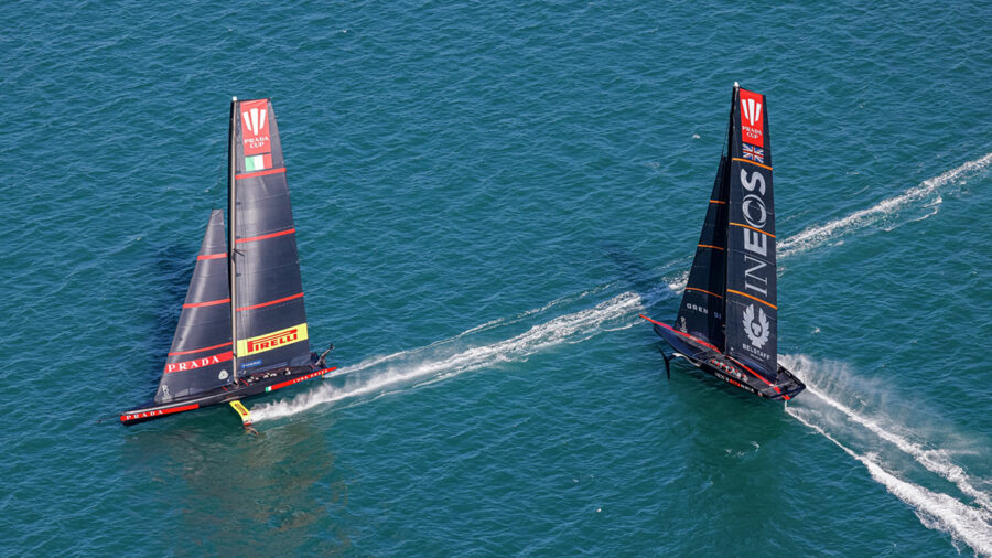 Luna Rossa - Britannia: 2 - 0