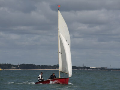 Kép a cowes-i Uffa Fox Regattáról - Fotó: John Green