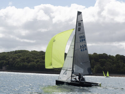 Kép a cowes-i Uffa Fox Regattáról - Fotó: John Green