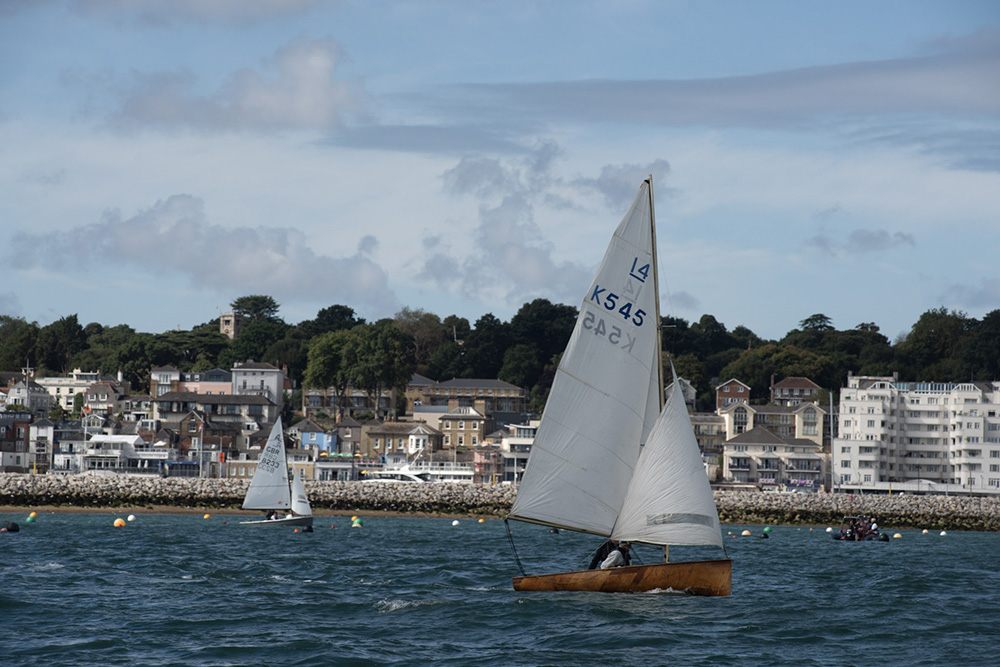 Kép a cowes-i Uffa Fox Regattáról - Fotó: John Green