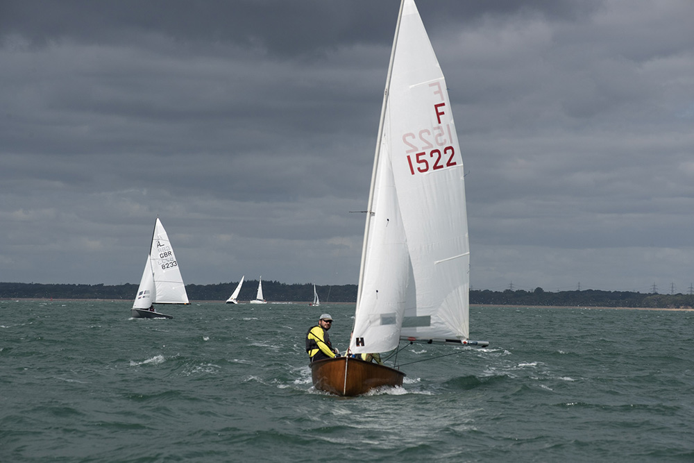 Kép a cowes-i Uffa Fox Regattáról - Fotó: John Green