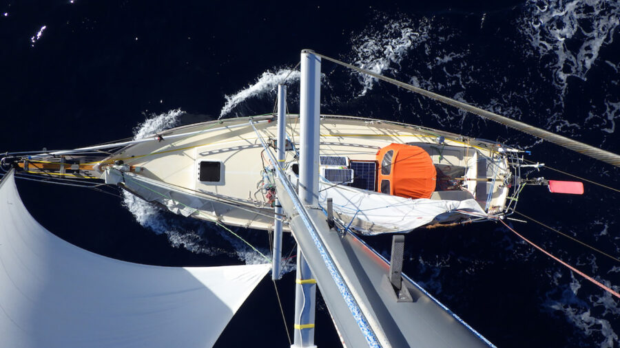 Golden Globe Race - Hatan az Atlanti-óceánon, de már csak hárman vannak versenyben