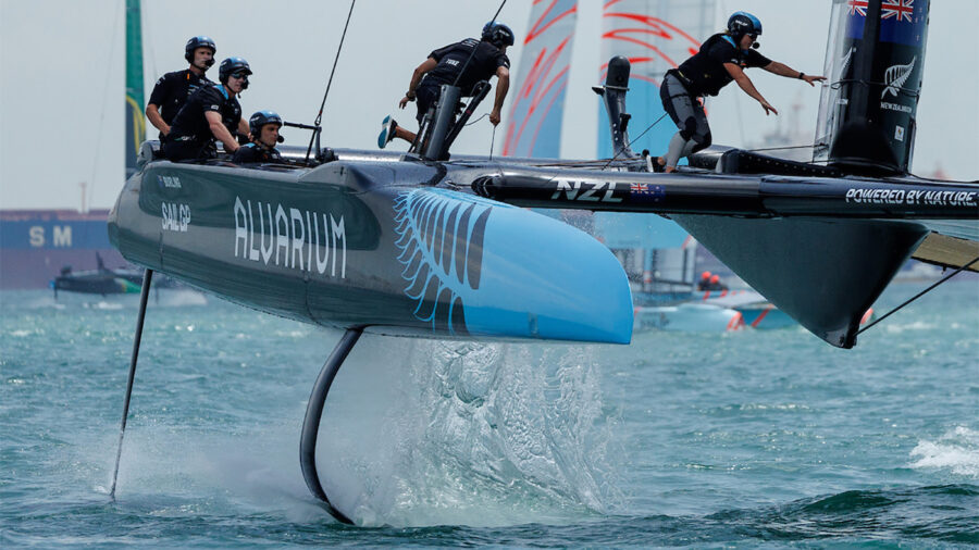 Villám csapott az új-zélandi SailGP hajóba