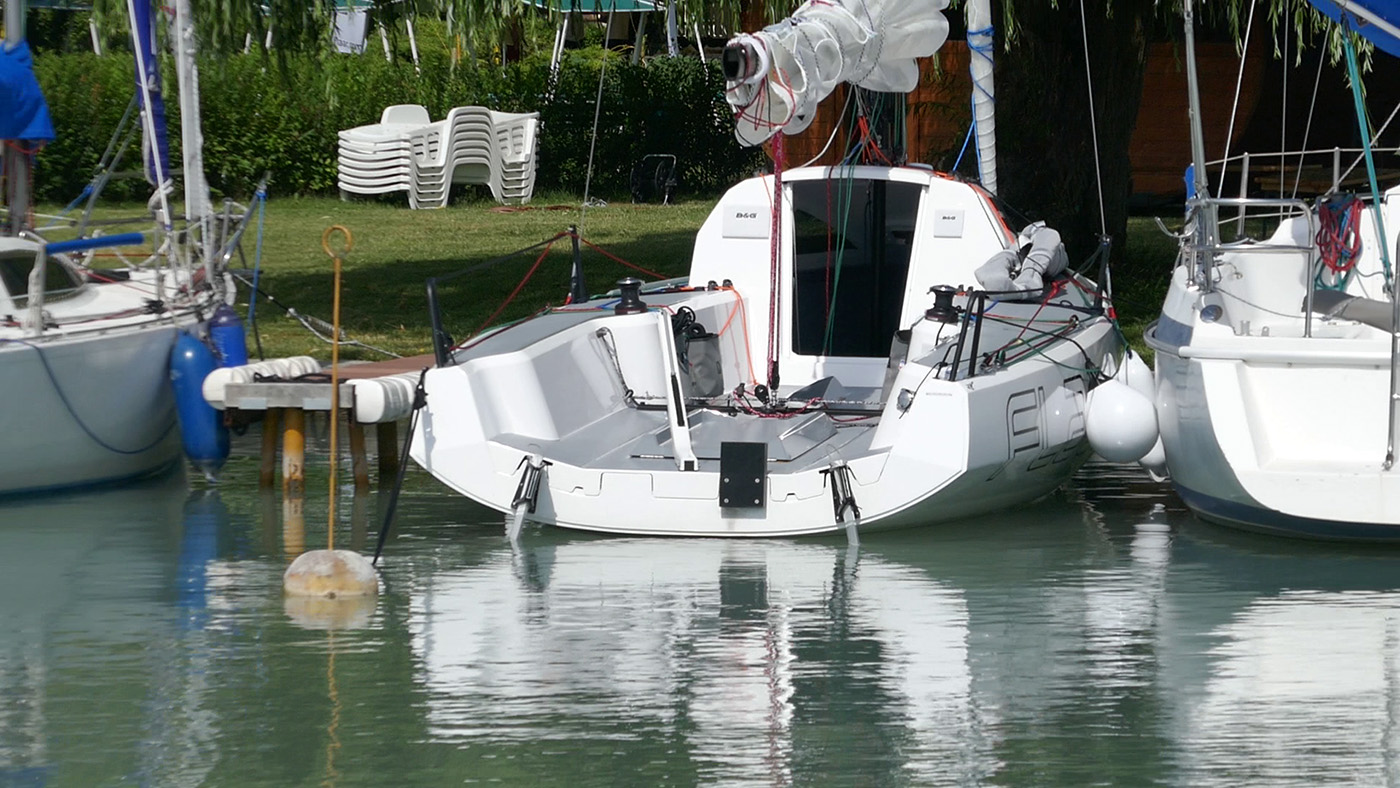 Flaar 24 – Remek Kékszalag-menet után hajóbemutató és teszt Almádiban