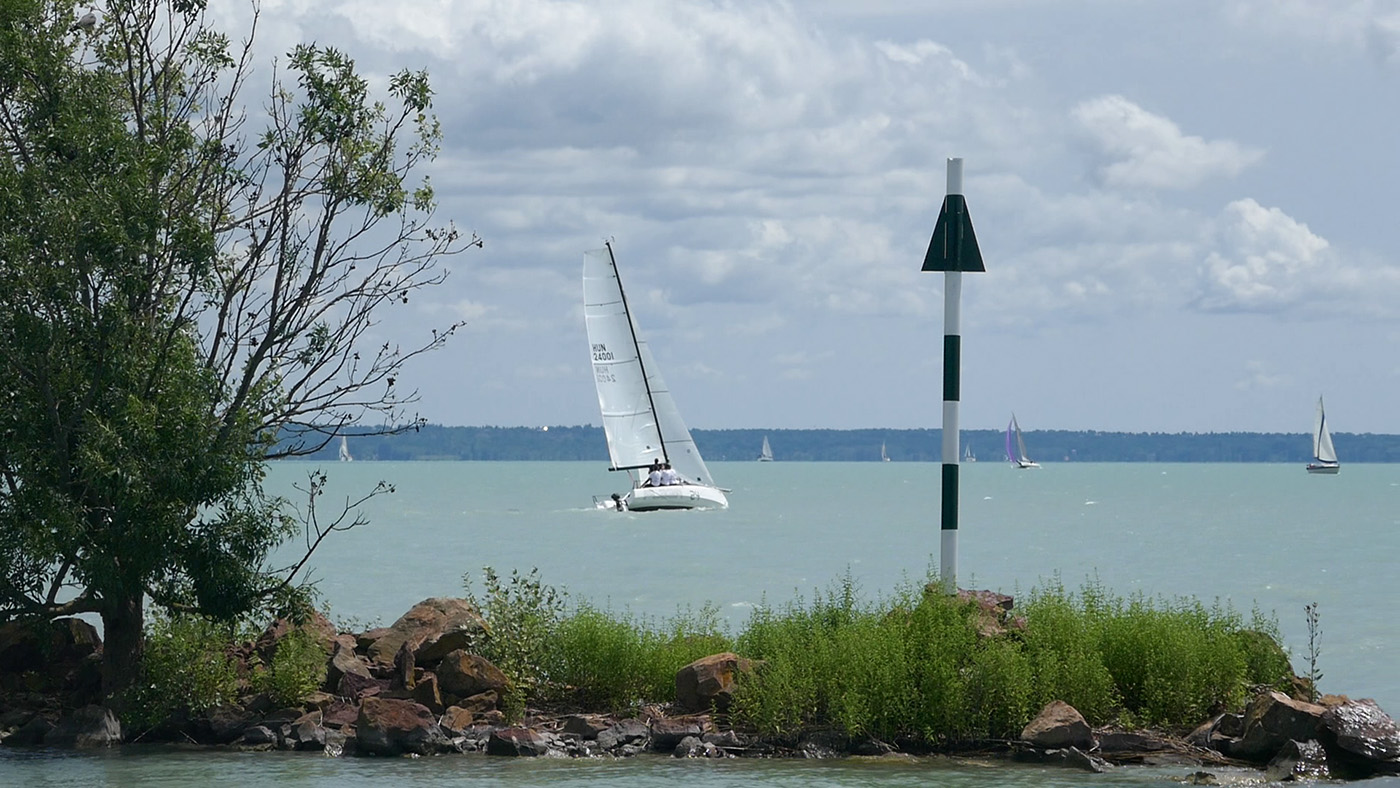 Flaar 24 – Remek Kékszalag-menet után hajóbemutató és teszt Almádiban