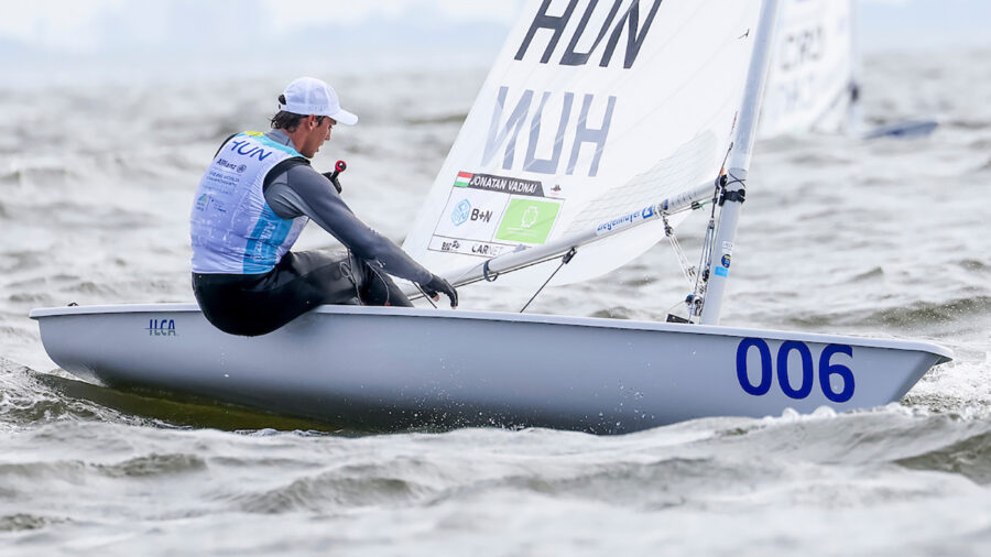 World Sailing VB 2023 - Ma eldől a magyar férfi laseres olimpiai kvóta