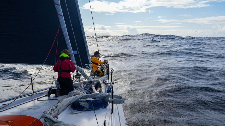 IMOCA 60 – Célba ért a Défi Azimut 48 órás futama - beszélgetés Fa Nándorral