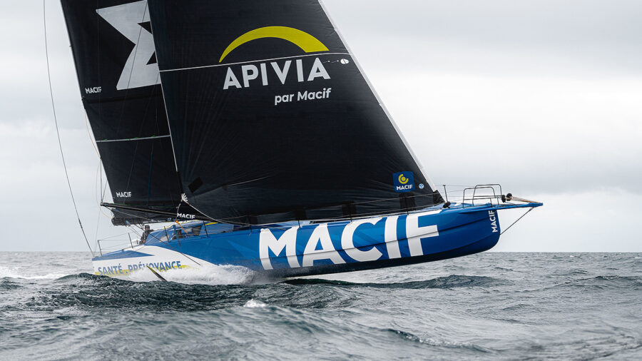 Vendée Globe 2024-2025 – Charlie Dalin és az üldözőboly megérkezett a déli vizekre