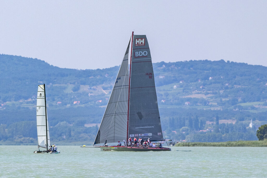 56. KÉKSZALAG – ÉLŐ közvetítés, folyamatosan frissülő cikk a versenyről