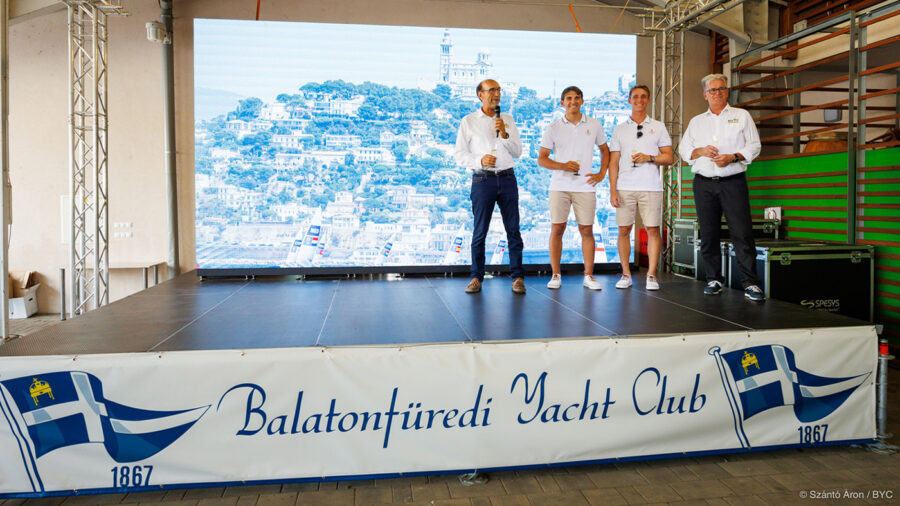 Vadnai Jonatán köszöntése - Telt ház volt a Balatonfüredi Yacht Clubban