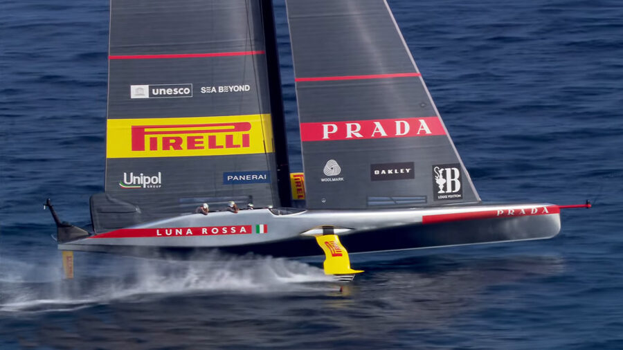 37. America's Cup - Louis Vuitton Kupa, 3. versenynap - Az Emirates Team New Zealand visszatér - Élő közvetítés 14 órától