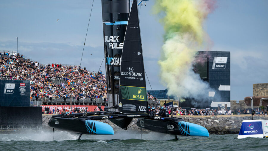 SailGP 2025 Portsmouth - Győzött Új-Zéland - Versenybíró főszerepben - Először dobogón a svájci csapat