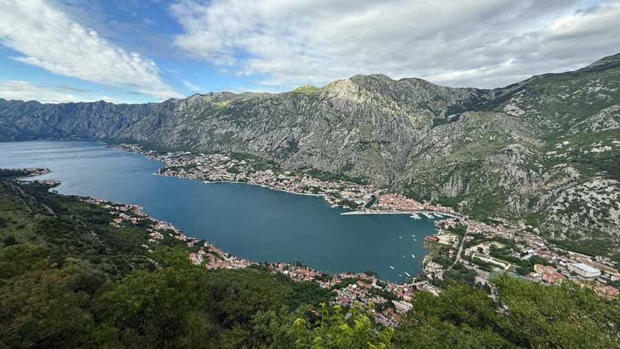 A kotori hajózás aranykorát idézi fel a montenegrói Tengerészeti Múzeum új kiadványa